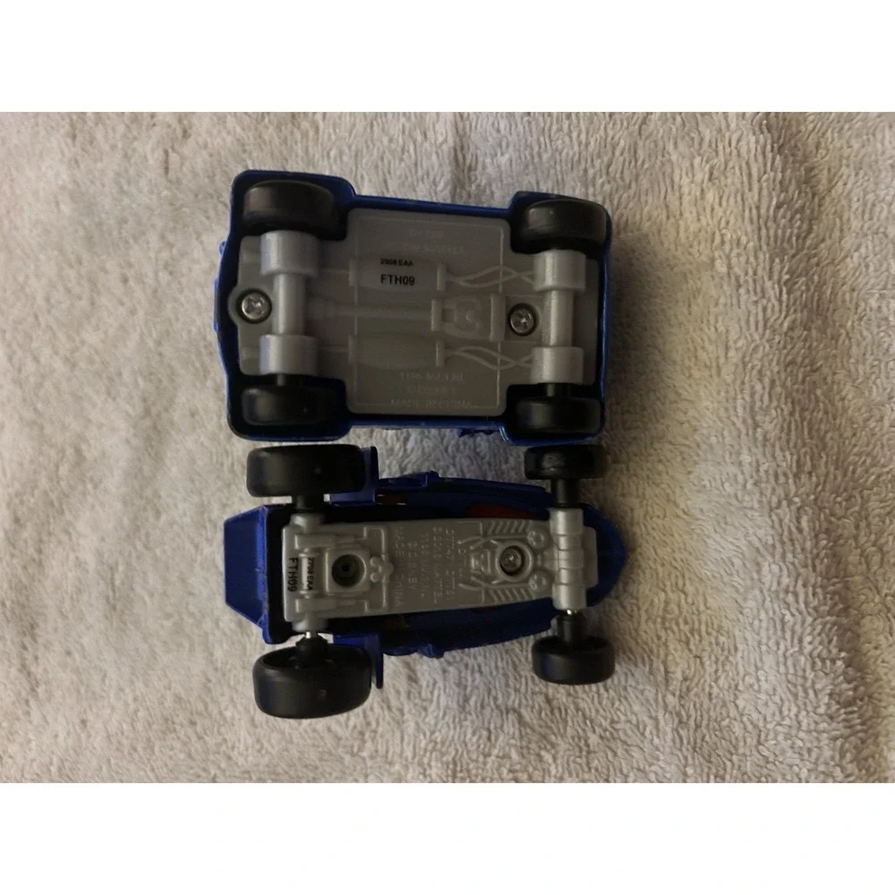 Disney Donald Duck Pull‎ Back Toy Cars Lot of 2